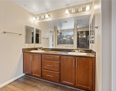 1121 Copper Grass Street - Photo Thumbnail 37