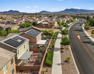 1121 Copper Grass Street - Photo Thumbnail 44