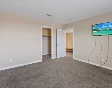 1121 Copper Grass Street - Photo Thumbnail 25