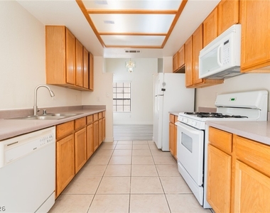 3645 Veneer Lane - Photo Thumbnail 19