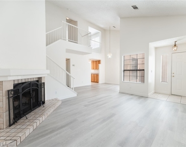 3645 Veneer Lane - Photo Thumbnail 7