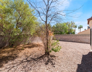 3645 Veneer Lane - Photo Thumbnail 39