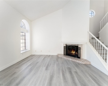 3645 Veneer Lane - Photo Thumbnail 10