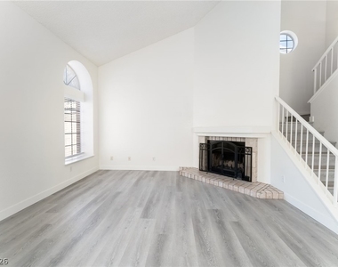 3645 Veneer Lane - Photo Thumbnail 11
