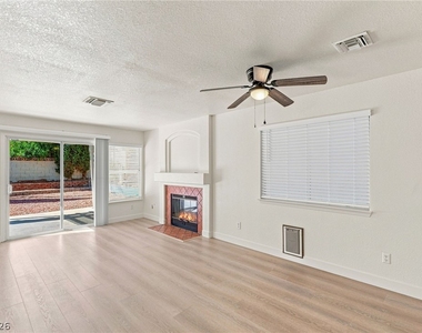9337 Mist Flower Circle - Photo Thumbnail 7