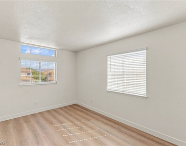 9337 Mist Flower Circle - Photo Thumbnail 26