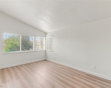 9337 Mist Flower Circle - Photo Thumbnail 18