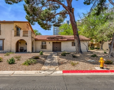 3173 Pinehurst Drive - Photo Thumbnail 2