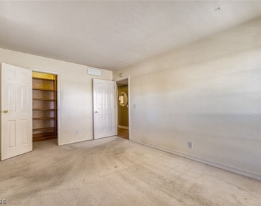 3173 Pinehurst Drive - Photo Thumbnail 15