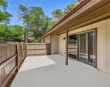 3173 Pinehurst Drive - Photo Thumbnail 31