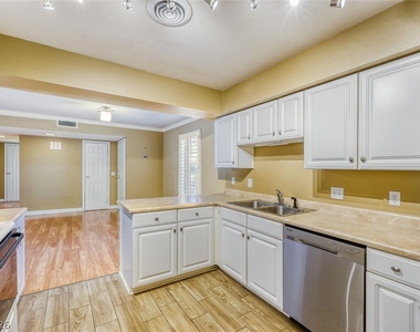 3173 Pinehurst Drive - Photo Thumbnail 23