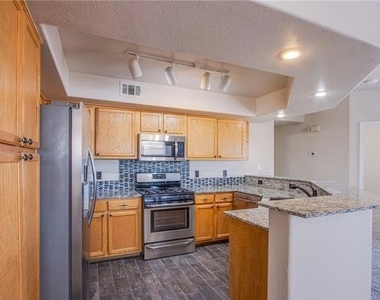 6704 Dorita Avenue - Photo Thumbnail 4