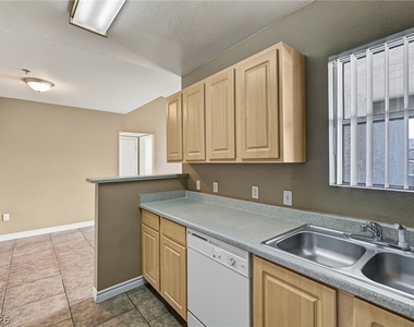 6955 Durango Drive - Photo Thumbnail 12