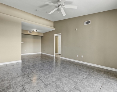 6955 Durango Drive - Photo Thumbnail 4