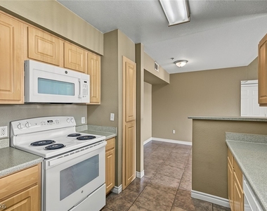 6955 Durango Drive - Photo Thumbnail 13