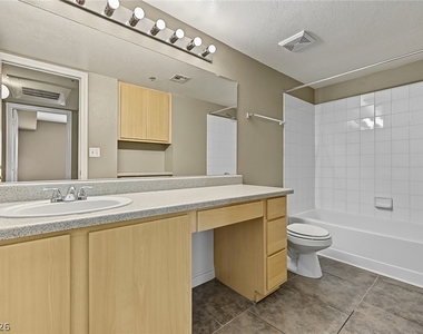 6955 Durango Drive - Photo Thumbnail 18