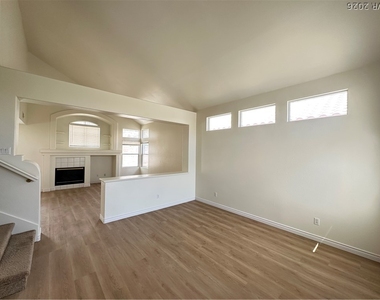 1517 Cross Country Street - Photo Thumbnail 12