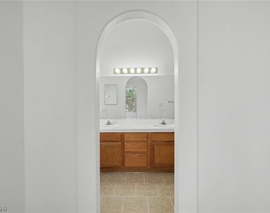 2054 Cardigan Avenue - Photo Thumbnail 41