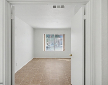 2054 Cardigan Avenue - Photo Thumbnail 10