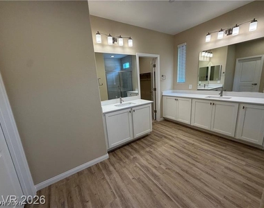 1741 N Desert Foothills Drive - Photo Thumbnail 23