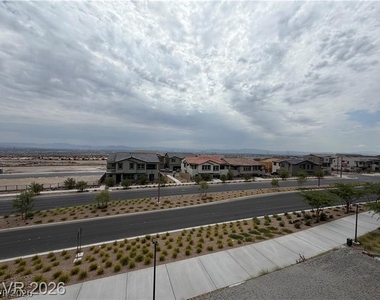 1741 N Desert Foothills Drive - Photo Thumbnail 37