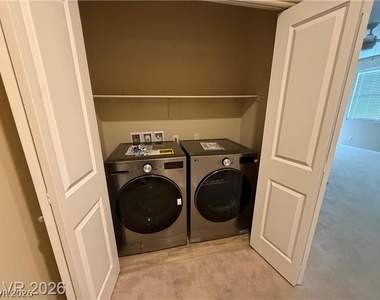 1741 N Desert Foothills Drive - Photo Thumbnail 28