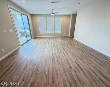 1741 N Desert Foothills Drive - Photo Thumbnail 2