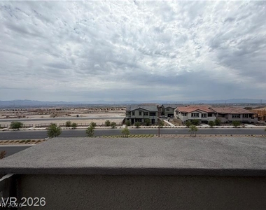 1741 N Desert Foothills Drive - Photo Thumbnail 36