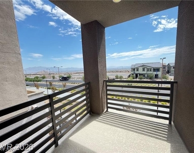 1741 N Desert Foothills Drive - Photo Thumbnail 34