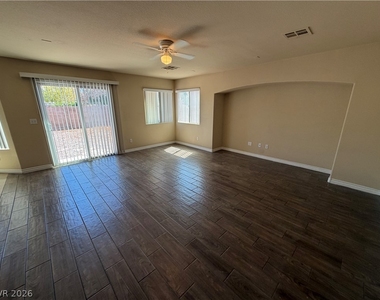 5516 Meridian Rain Street - Photo Thumbnail 8