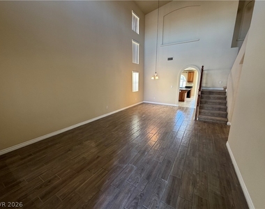 5516 Meridian Rain Street - Photo Thumbnail 1