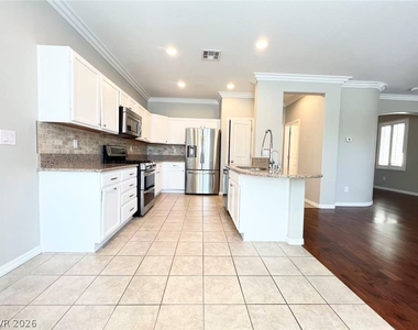 11241 Lompoc Court - Photo Thumbnail 4