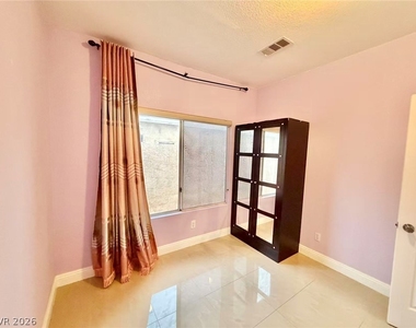 7957 Sky Birch Court - Photo Thumbnail 5