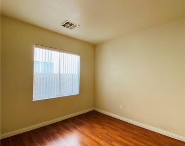 7020 Somera Way - Photo Thumbnail 5