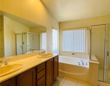 7020 Somera Way - Photo Thumbnail 11