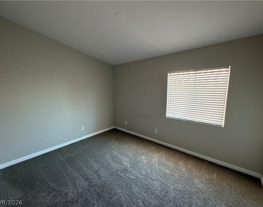 8884 Sparkling Creek Avenue - Photo Thumbnail 13