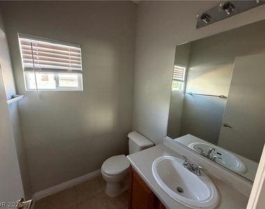 8884 Sparkling Creek Avenue - Photo Thumbnail 8
