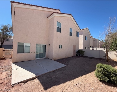 8884 Sparkling Creek Avenue - Photo Thumbnail 18