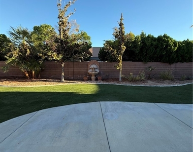 10027 Flokton Avenue - Photo Thumbnail 15
