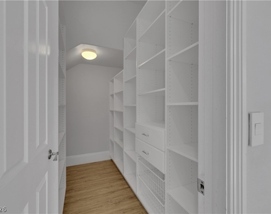1629 Saintsbury Drive - Photo Thumbnail 12