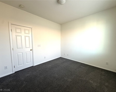 10143 Pleasant Village Place - Photo Thumbnail 11