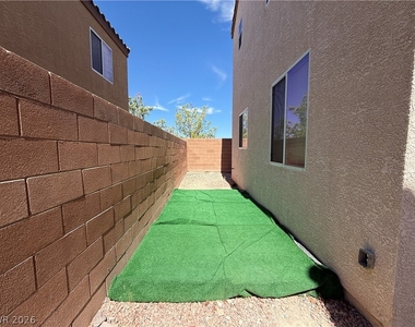 10143 Pleasant Village Place - Photo Thumbnail 22
