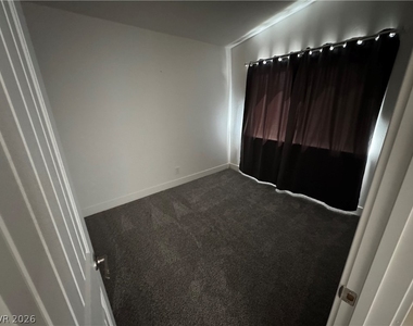 150 Metropolitan Drive - Photo Thumbnail 9