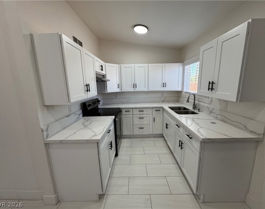 150 Metropolitan Drive - Photo Thumbnail 1