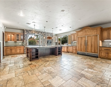7154 Ranchito Circle - Photo Thumbnail 14