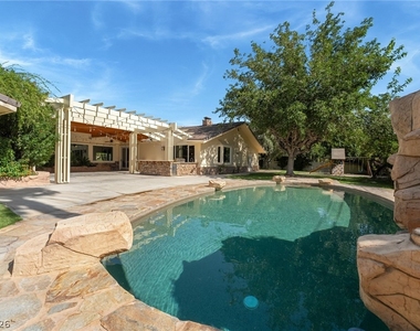 7154 Ranchito Circle - Photo Thumbnail 40