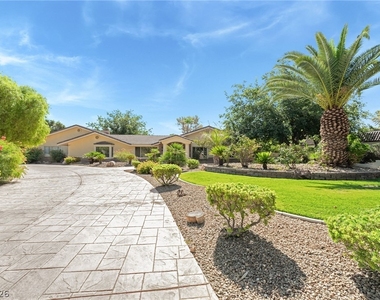 7154 Ranchito Circle - Photo Thumbnail 4