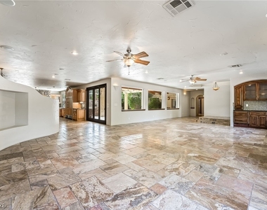 7154 Ranchito Circle - Photo Thumbnail 10