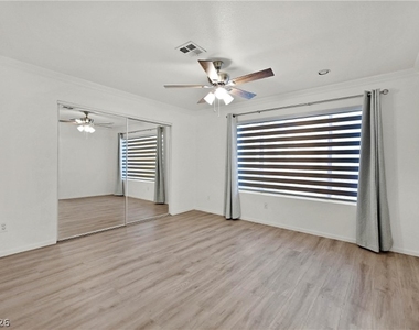 350 S Durango Drive - Photo Thumbnail 7