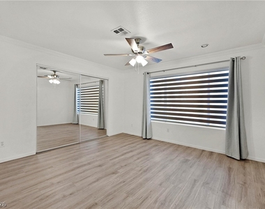 350 S Durango Drive - Photo Thumbnail 8